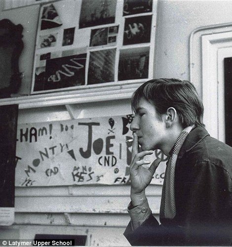 Picture of the day 02: A young 18 years old Alan Rickman