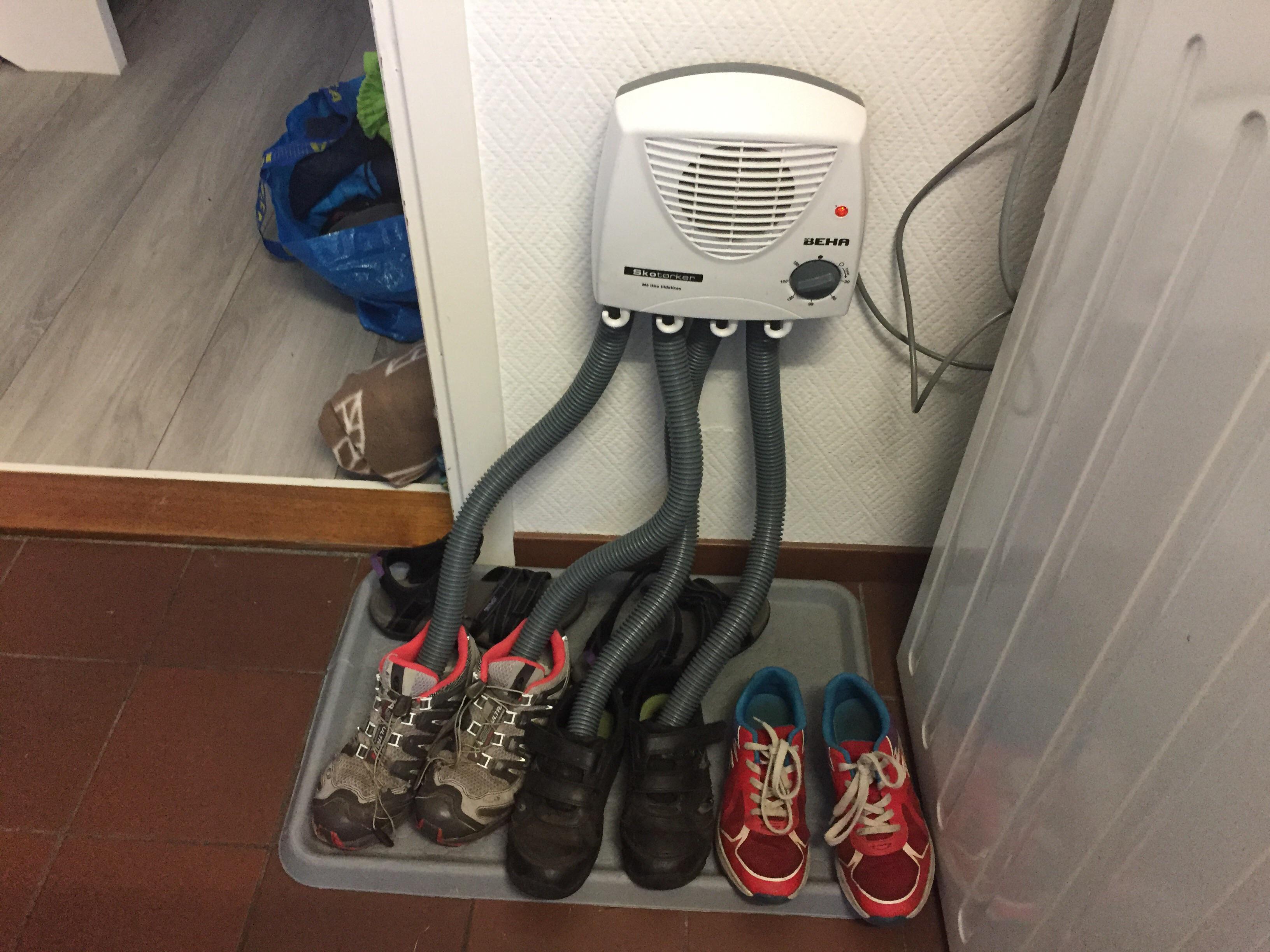 Norwegian shoe drying machine.