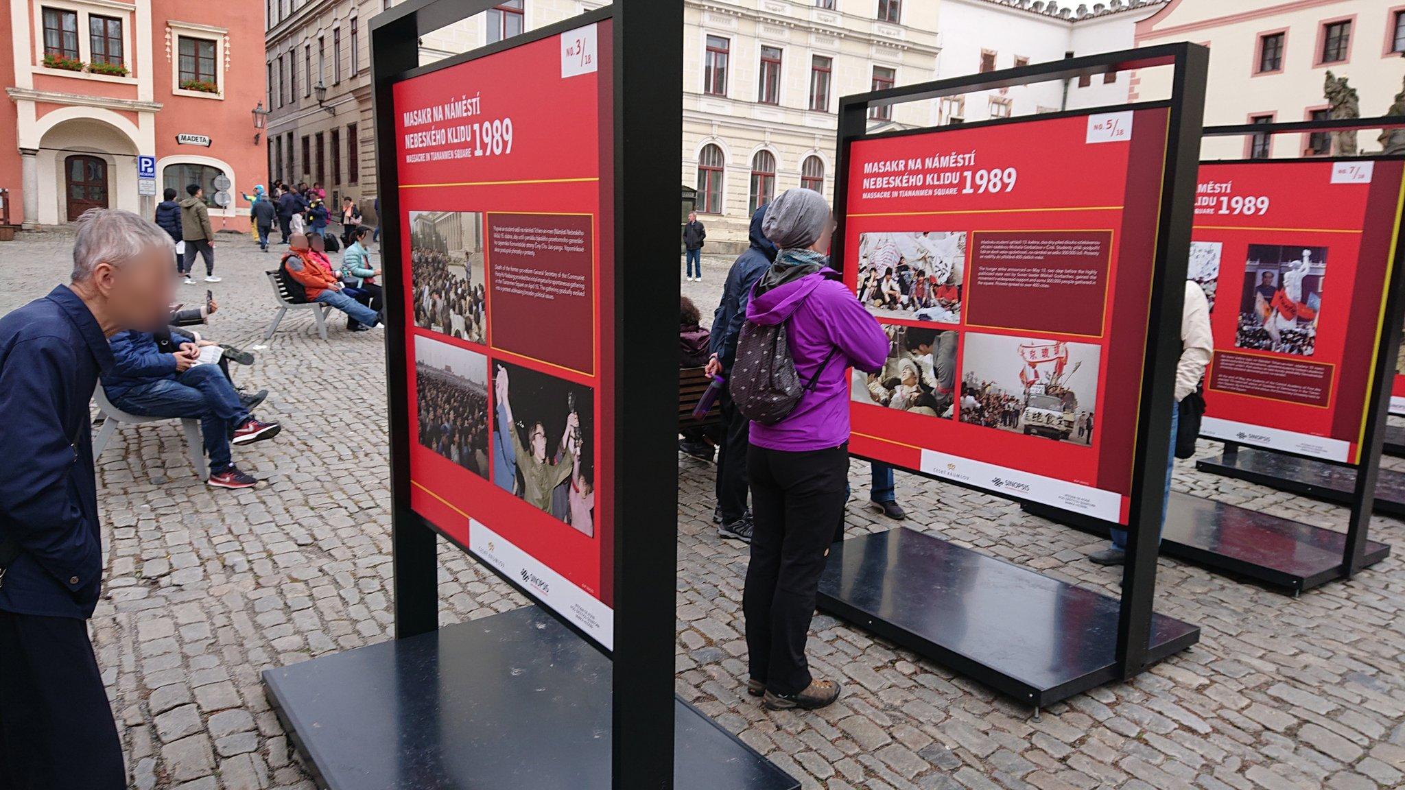 ?eský Krumlov, a popular destination for Chinese tourists, has put out signs about the history of Tiananmen Square