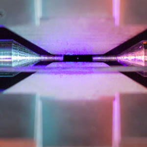 Picture Of A Single Atom Wins Science Photo Content, Yeah Science Bitch